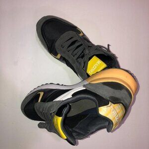 Euc Men's Mazino Sunstone street sneakers Size 12